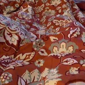 Meet your Posher, Jaye